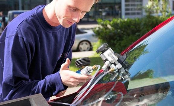 Windshield repair Denver co